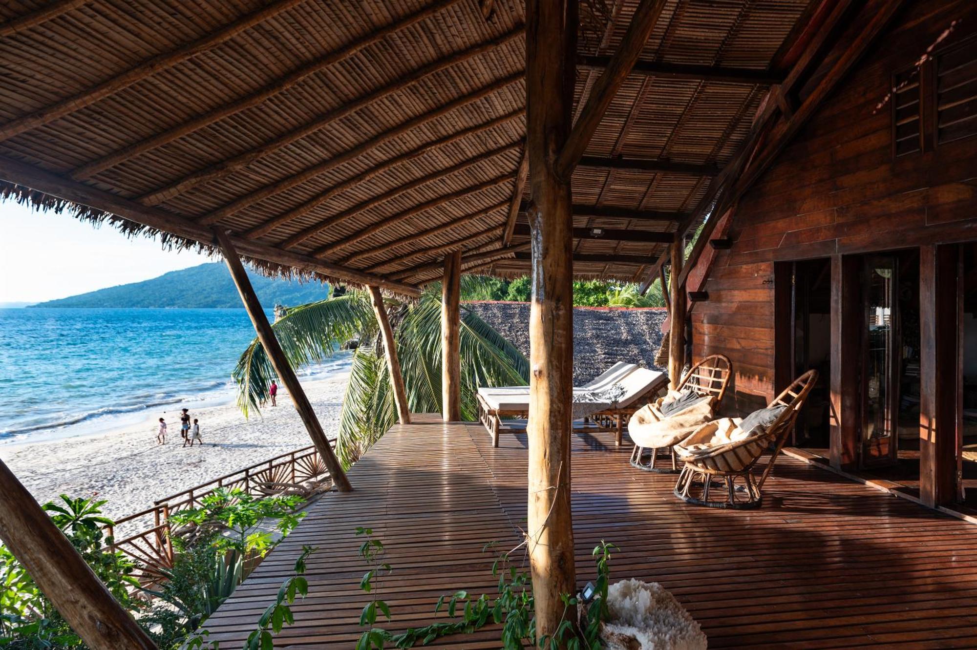 Shambala Madagascar: Beachfront Lodge And Adventures Ambolobozo 외부 사진